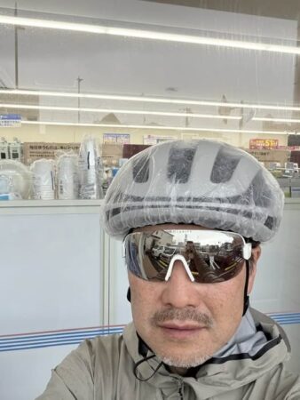 シャワーキャップおじさん